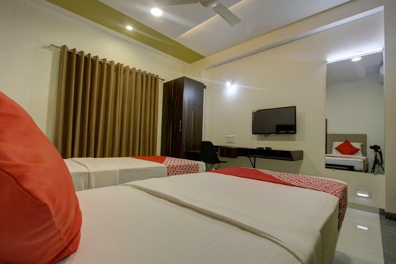 Oyo 39568 Alekha Gateway Hotel Sirsi Exterior photo