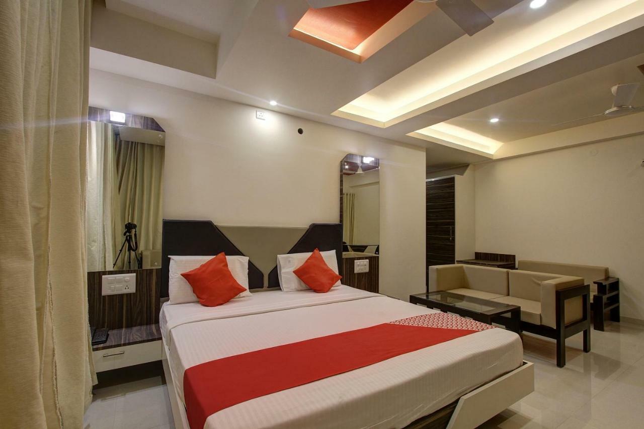 Oyo 39568 Alekha Gateway Hotel Sirsi Exterior photo