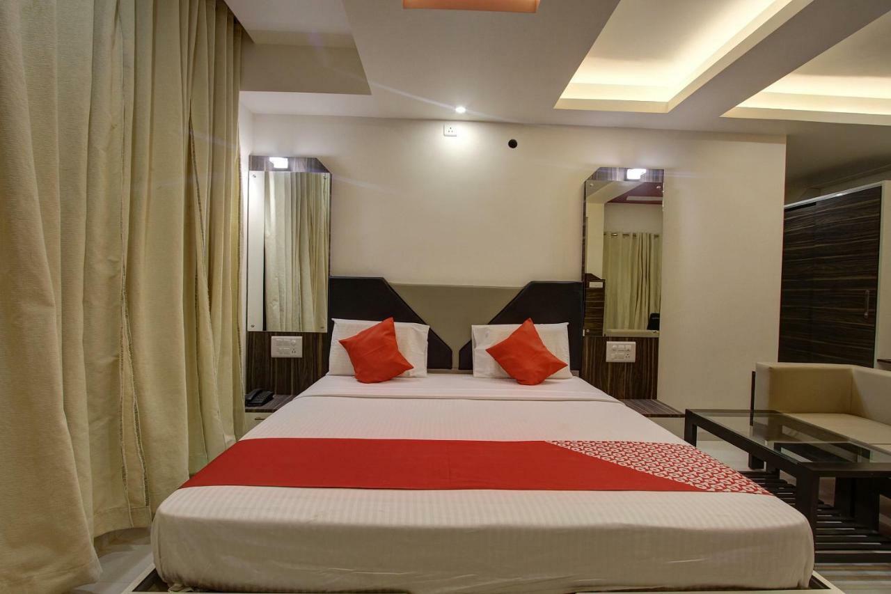 Oyo 39568 Alekha Gateway Hotel Sirsi Exterior photo